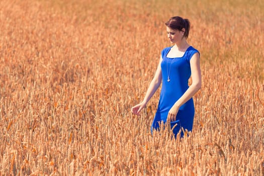 The blue of the dress is the only blue in the picture - perfect for coloration.