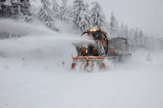 Rail snow blower on the Brocken