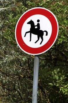 Path forbidden for riders