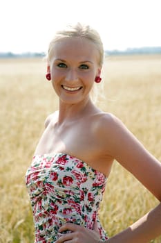 Young woman in the cornfield