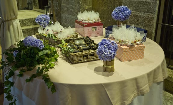 Wedding Table whit decoration ready for the presents