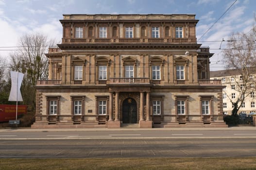 The Ständehaus was built in 1834-36 according to the plans of Julius Eugen Ruhl in Kassel (Ständeplatz). The early neo-Renaissance building originally served as a conference venue for the Kurhessen estates and is now the seat of the Landeswohlfahrtsverband Hessen.