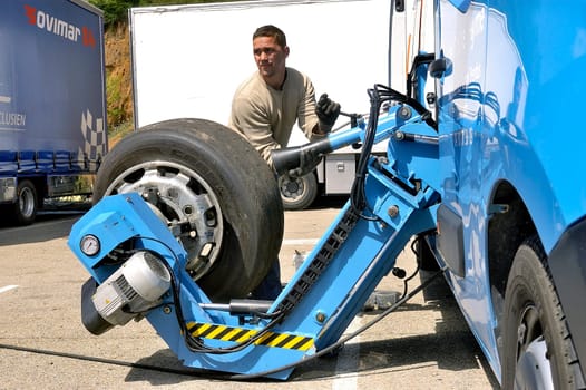 Ales - France - Grand Prix of France trucks May 25th and 26th, 2013 on the circuit of the Cevennes. workshops of mechanics for the assistance of the trucks.