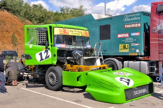 Ales - France - Grand Prix of France trucks May 25th and 26th, 2013 on the circuit of the Cevennes. workshops of mechanics for the assistance of the trucks.