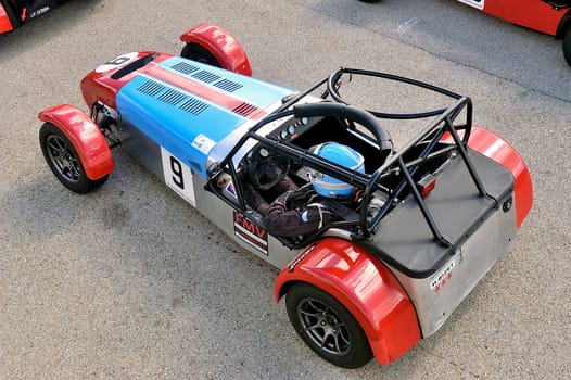 chases of Caterham on the circuit of the Cevennes with Ales in the French department of Gard the May 24th and 25th, 2013. on the starting line before the race