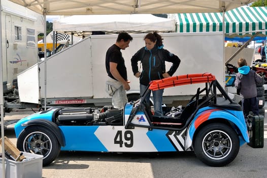 chases of Caterham on the circuit of the Cevennes with Ales in the French department of Gard the May 24th and 25th, 2013. mechanical maintenance