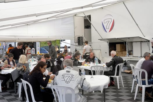 chases of Caterham on the circuit of the Cevennes with Ales in the French department of Gard the May 24th and 25th, 2013. the pause lunch