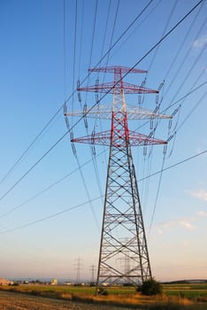 Overland electricity pylons