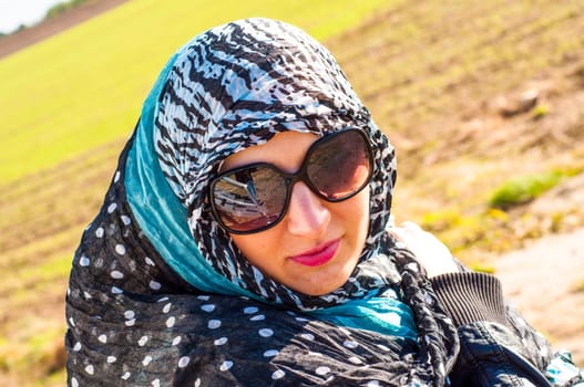 an image of a muslim girl wearing a higab