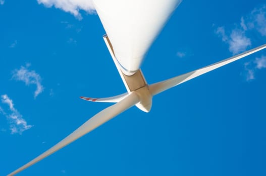 An image of windturbine on sunny day