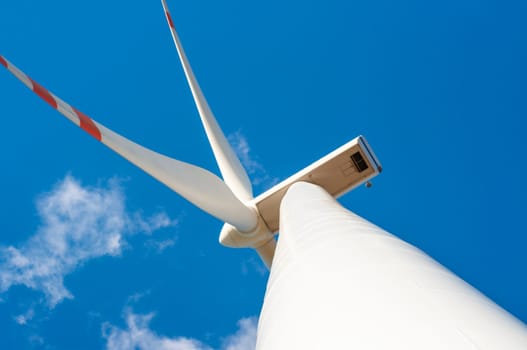 An image of windturbine on sunny day