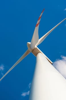 An image of windturbine on sunny day