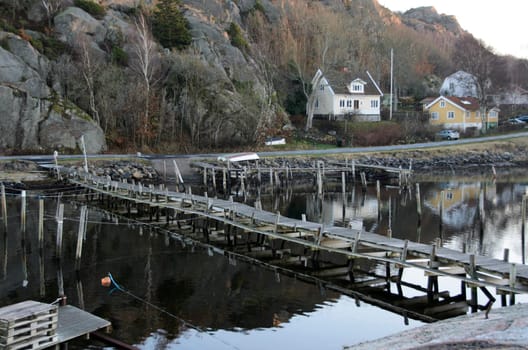 A deserted harbor for the winter