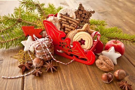 Small sleigh with places for Christmas