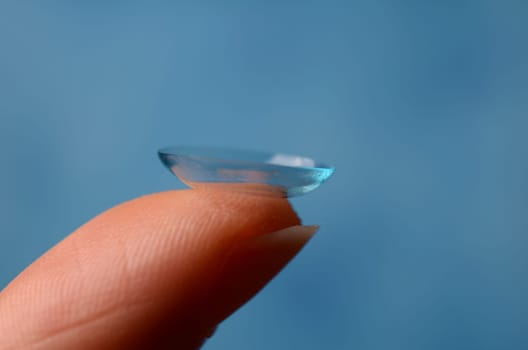 Contact lens