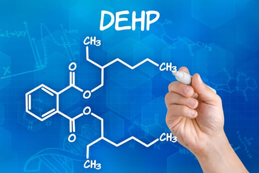 Hand draws chemical structural formula of DEHP