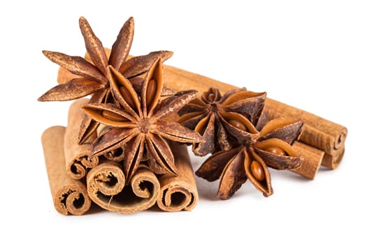 Stacks of aniseed stars and cinnamon sticks