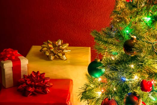 christmas tree with presents