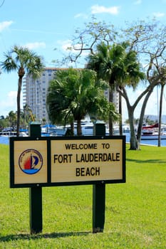 FORT LAUDERDALE, FLORIDA - FEBRUARY 3: Welcome to Fort Lauderdale Beach sign in Merle Fogg / Idlewyld park near Las Olas Intracoastal waterway on a sunny February 3, 2013 in Ft Lauderdale, Florida.