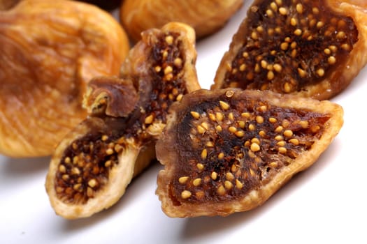 fig fruit, whole, halves