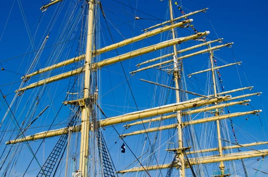 Mast with sails of an old sailing vessel