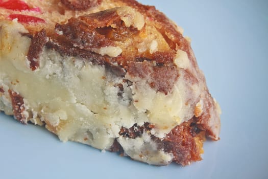 Fruitcake with raisin and Seasoning on table