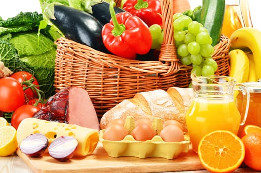 Composition with assorted organic grocery products
