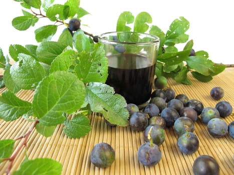 Sloe liqueur