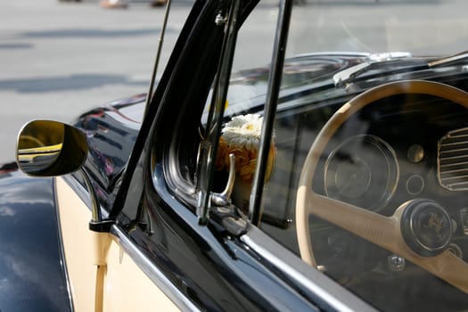 Exterior mirrors of a classic car