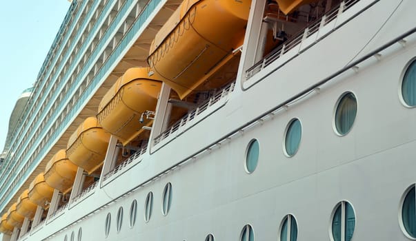 Giant steamer up close