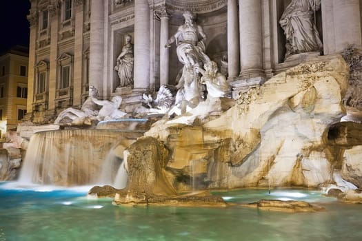 Fountain di Trevi - most famous fountain in Rome, Italy