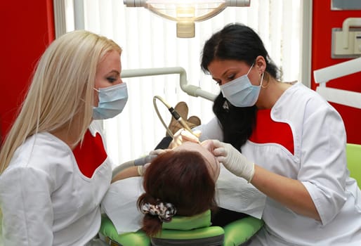 Oral health intervention at dentist office