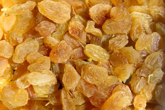 Raisins are yellowish brown, nutritious, sweet and sour dried grape fruits