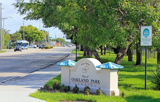 OAKLAND PARK, FLORIDA - MAY 11, 2013