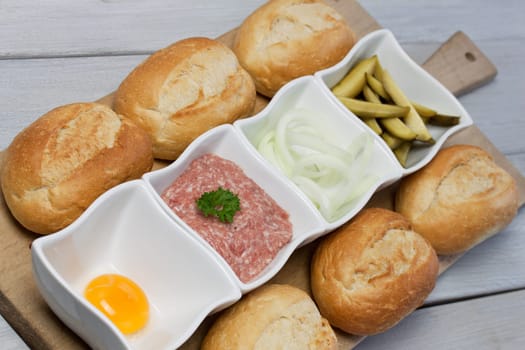Hearty Mettplatte
