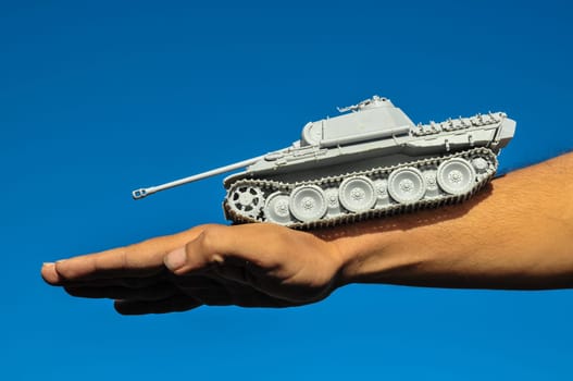 Old Ancient Vinatge Figurine Model Gray Tank From World War