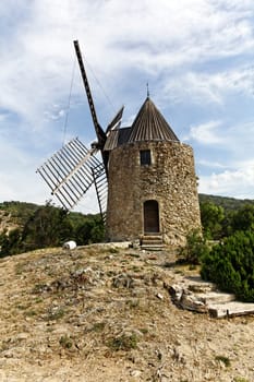 Grimaud,Moulin de la Gardiolle,Moulin St Roch,17th century windmill,Cote d'Azur,Provence - Grimaud,17th century Saint Roch's windmill (Moulin de la Gardiolle,Moulin St Roch),Cote d'Azur,Southern France,Europe