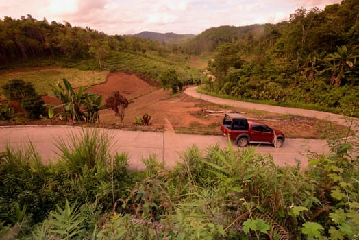 Die Bergstrasse vom Dorf Mae Hong Son nach Mae Aw im norden von Thailand in Suedostasien.