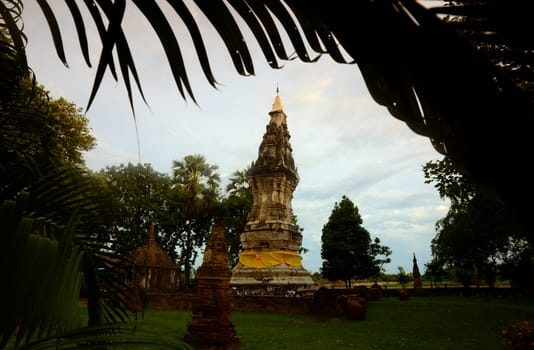 Die kleine Stupa Phra That Kong Khao Noi aus der Ayyuthaya Zeit bei Pha Tiu in der Provinz Yasothon nordwestlich von Ubon Ratchathani im nordosten von Thailand in Suedostasien.
