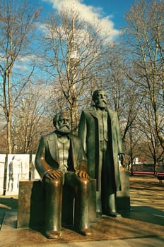 Marx-Engels-Denkmal Deutschland Berlin / Marx-Engels-Monument Germany Berlin