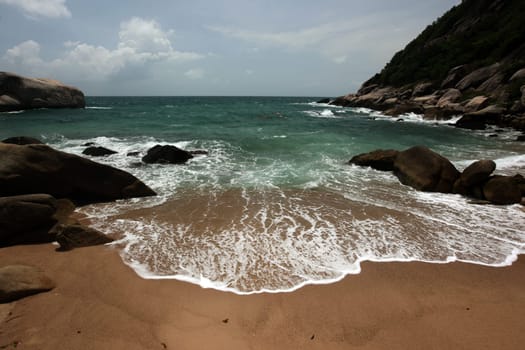 Der Strand  von Tanote Bay Beach auf der Insel Ko Tao im Golf von Thailand im Suedwesten von Thailand in Suedostasien