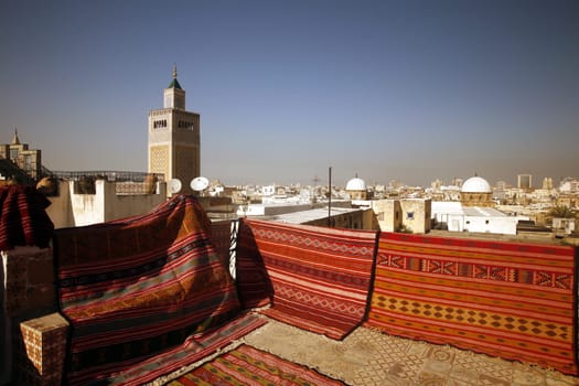 Africa,North Africa,Tunisia,Tunis.The Grand Mosque Zaytouna from a roof terrace in the medina or old town of the Tunisian capital Tunis. .......