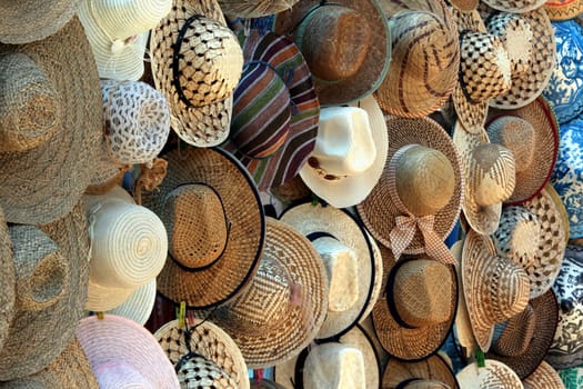 Asia,South East,Indonesia,Bali,Island,Nusa Lembongan,Jungutbatu,Village,Everyday,Market,Hat,Sale,Shop,Shop,Business,Straw Hat,Sun Hat,Plantation,Seagrass,(Urs Flueeler)