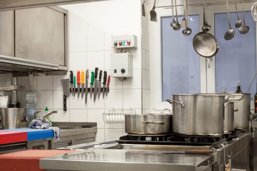 restaurant kitchen inside cooking hob furnishing industrial large kitchen canteen catering