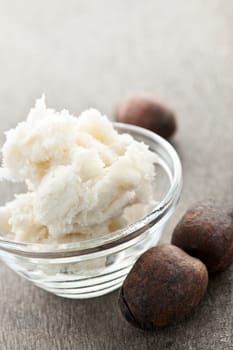 Shea nuts and sheabutter in glass bowl