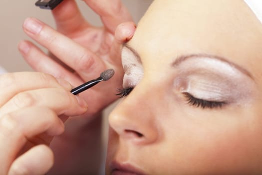 beautician at work in the salon