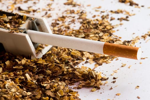 cigarette making machine and cigarette tube