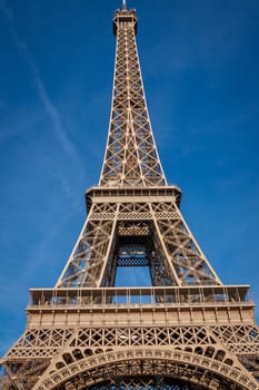 eiffeltower in paris landmark in front of blue sky in spring architecture view
