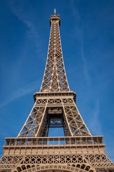 eiffeltower in paris landmark in front of blue sky in spring architecture view