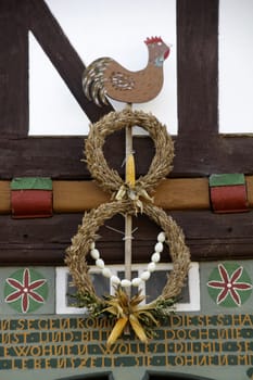 Thanksgiving wreath at a farmhouse in Lothe (Lipperland)